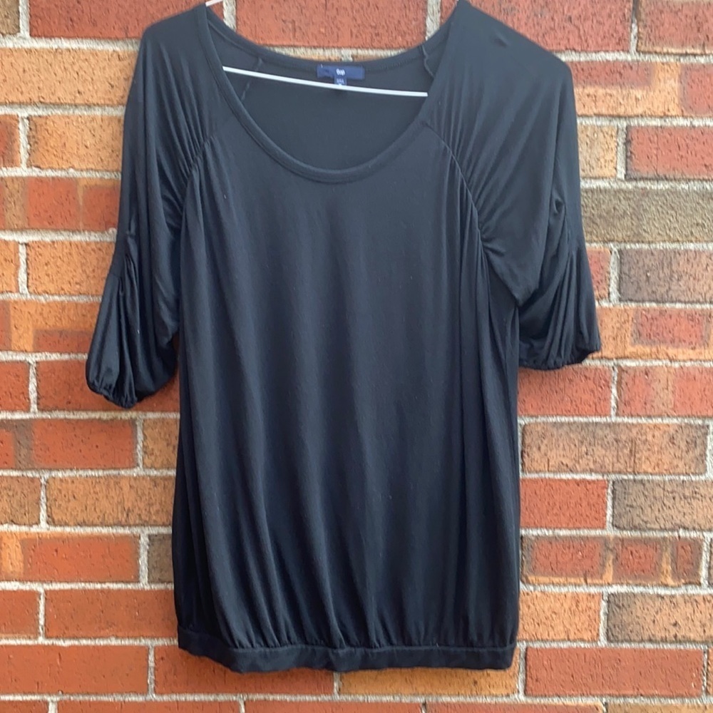 Gap black top